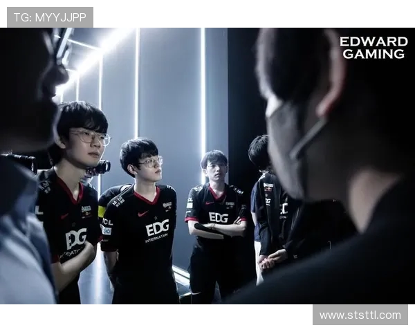 EDG在精英赛中的团队配合分析与表现评估