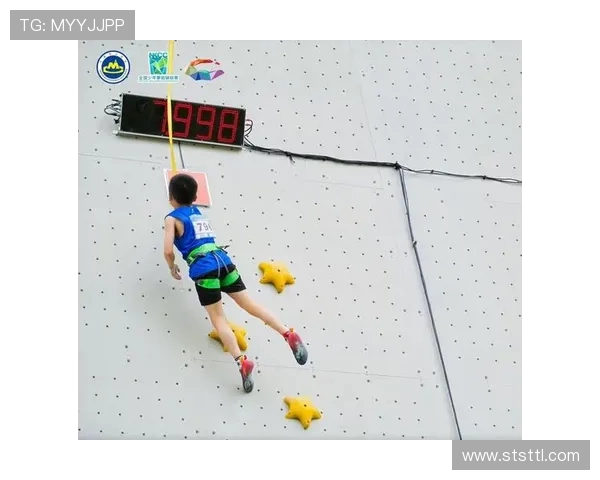 上海飞盘队在世界攀岩锦标赛中以70分稳居积分榜首位