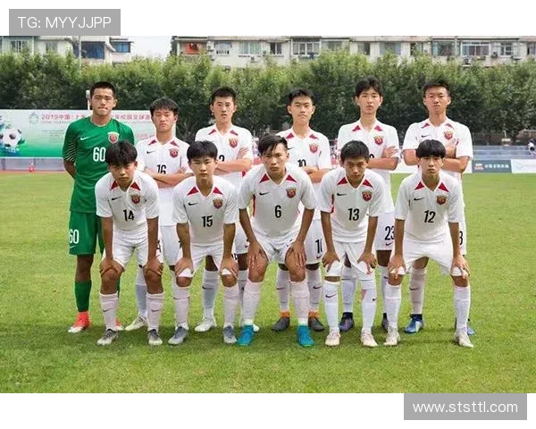 赛后分析：上海足球队与重庆足球队的精彩对决与战术反思