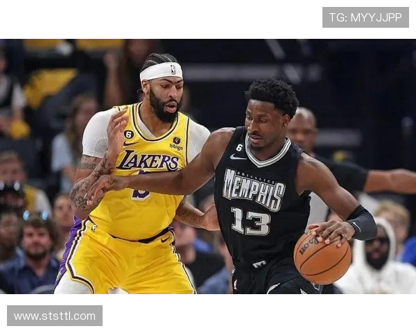 狼堡与基尔激战正酣赛果揭晓球迷热议精彩瞬间回顾 狼堡与基尔激战正酣赛果揭晓球迷热议精彩瞬间回顾