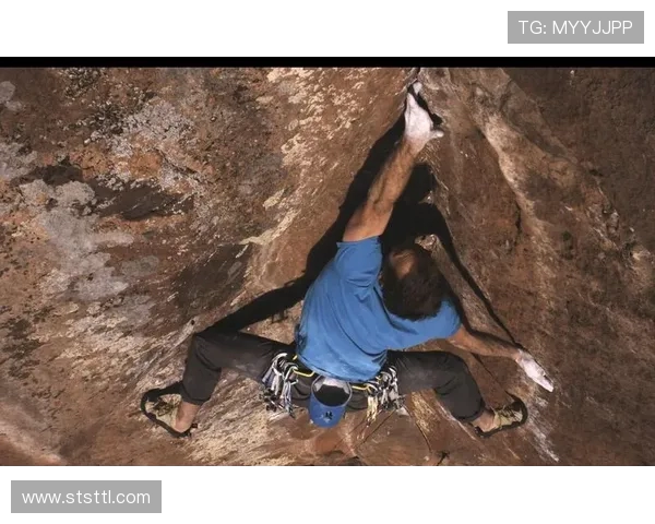 攀岩竞技新视角：深入探讨上海攀岩队的战术与训练策略