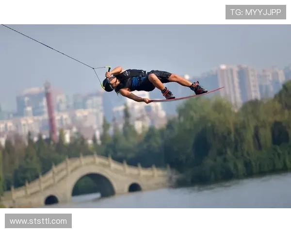 成都街舞队在极限运动世界杯中的团队协作表现分析与点评